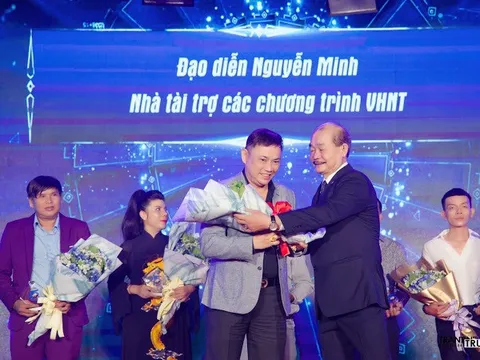 Đạo diễn Nguyễn Minh: Người đứng sau thành công