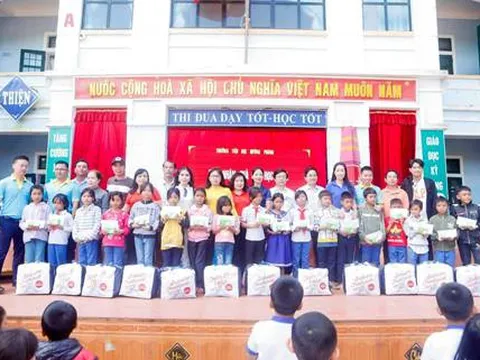 “Hành Trình Kết  Nối Yêu Thương Việt Nam” số 18 kết thúc thiện nguyện thành công ngoài mong đợi