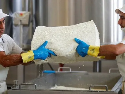 Mỹ kích hoạt cuộc chiến thuế với châu Âu