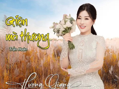 NSƯT Hương Giang thể hiện những ca khúc đi cùng năm tháng