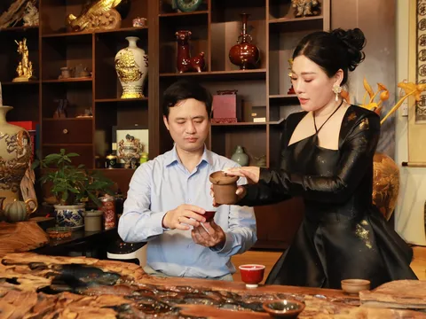 Cùng NSƯT Hương Giang khám phá vẻ đẹp tiềm ẩn của làng gốm cổ Bát Tràng