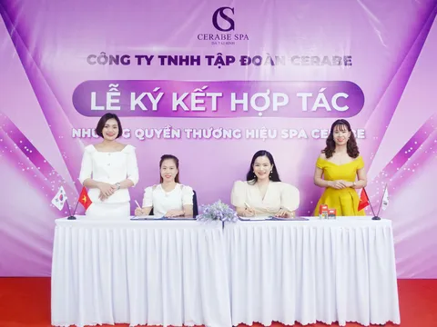 Giám đốc Vũ Thị Phương nhận quyền thương hiệu Spa Cerabe