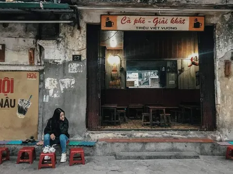 Cà phê phố - Nét bình dị của người Hà Nội