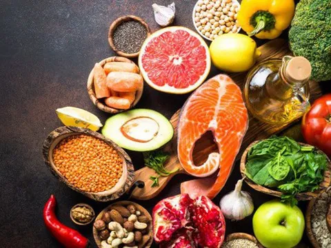 Giá thực phẩm hôm nay 14/11: Giá khoai lang tím tăng mạnh