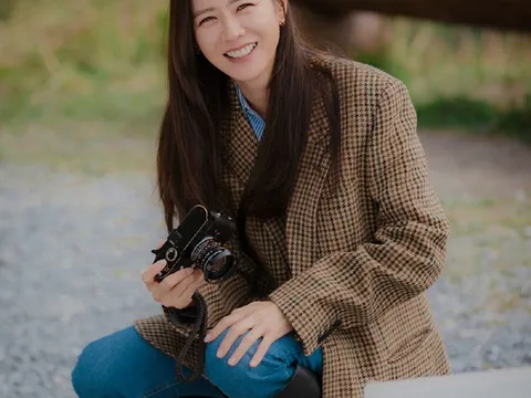 3 kiểu blazer sao Hàn hay diện trong phim, đã đẹp tinh tế còn không bao giờ lỗi mốt