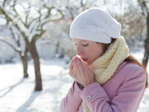 Khắc phục chứng chân tay lạnh mùa đông