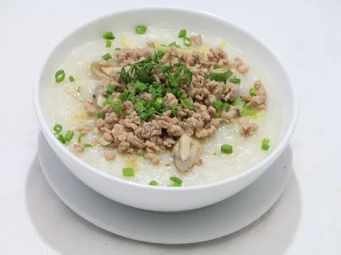 Cách nấu cháo thịt bò bằm, nước xương heo ngon chuẩn vị