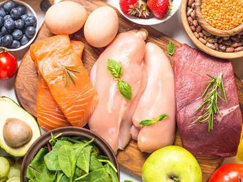 Giá thực phẩm hôm nay 23/12: Tăng giảm trái chiều