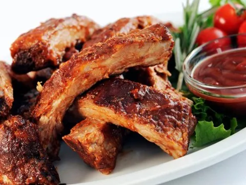 Sườn heo nướng mật ong cho bữa tiệc Giáng sinh