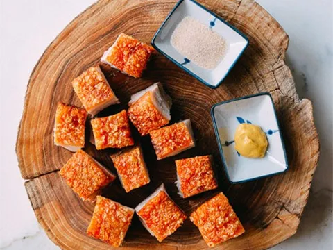 Cách làm thịt heo quay vàng giòn ngon bằng chảo