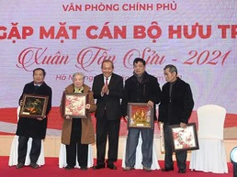 Phát huy truyền thống, tiếp tục gương mẫu, tiên phong, tạo chuyển biến rõ nét