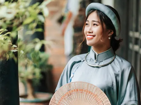 Ceo Lê Hương – Nữ lãnh đạo quyền lực của Tập Đoàn Unicare gây sốt với bộ ảnh cổ trang