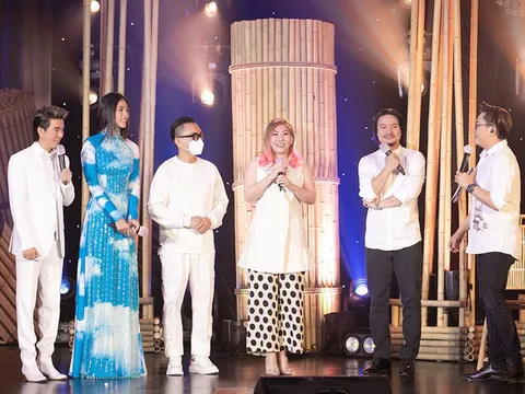 Áo dài do Hoa hậu Tiểu Vy trình diễn được đấu giá 80 triệu trong đêm nhạc hướng về Đà Nẵng