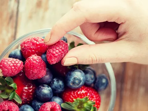 9 loại thực phẩm giúp chống lão hóa từ bên trong