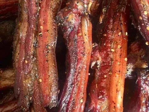 Đặc sản thịt ba chỉ gác bếp vùng Tây Bắc