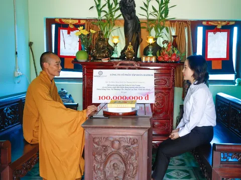 Hathor Group  “Hành Trình Yêu Thương 3” Mang nụ cười đến các mảnh đời thiếu may mắn tại mái ấm Trần Lê Gia Trang.