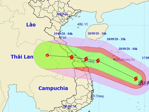 Bão tăng cấp, hướng vào Quảng Bình - Quảng Ngãi