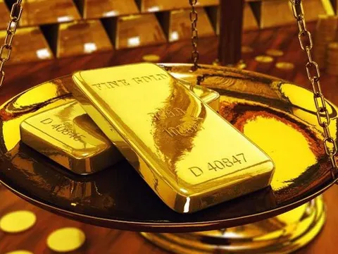 Giá vàng tăng vọt lên 55,7 triệu đồng/lượng