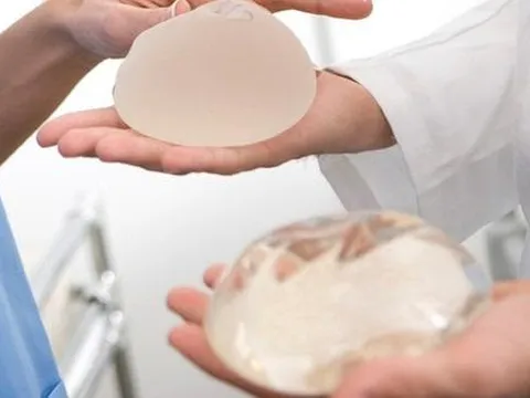 Vì sao đặt túi ngực nội soi được xem là biện pháp nâng ngực hiệu quả nhất hiện nay?