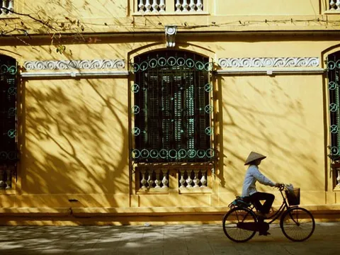 Hà Nội qua những “song xưa”