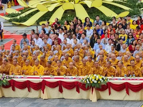 Lễ hội Hoa Cúc – Tết trùng dương vẫn được gìn giữ ở chùa ba vàng