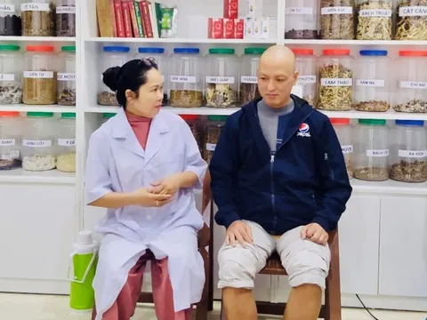 Thảo dược tươi Hải Cốt An - liệu pháp “vàng” trị bệnh bằng xông hơi, ngâm chân