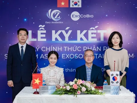 Lễ ký kết hợp đồng phân phối ASCE+ giữa Ruby Beauty Center và ExoCoBio Hàn Quốc