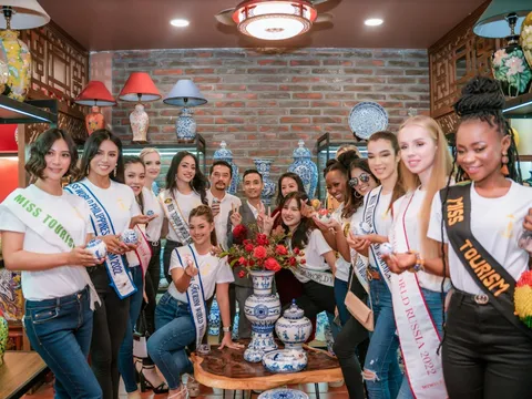 Thí sinh Hoa hậu Du lịch Thế giới 2022 trải nghiệm và quảng bá làng gốm Bát Tràng