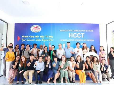 Nâng cao kỹ năng nói tiếng Anh cho sinh viên qua hoạt động giao lưu với người bản ngữ