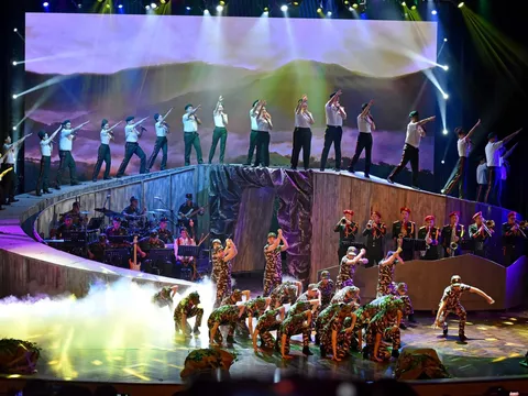 Hùng Thiêng Tây Bắc - Chương trình nghệ thuật đặc sắc của Đoàn Văn công Quân khu 2