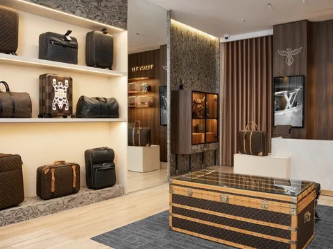 Tony Tú Authentic - Nâng tầm trải nghiệm sắm hàng hiệu chính hãng cho các quý ông