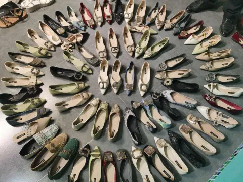 Phát sốt với những mẫu giày siêu rẻ, siêu hot trên thị trường