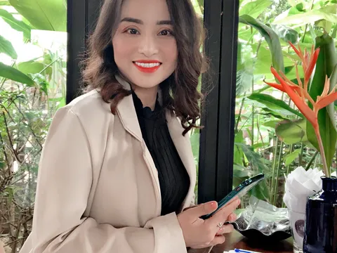 Doanh Nhân “Xứ Đông” Nguyễn Thị Oanh - Bảng vàng ghi danh