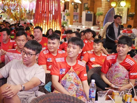 Liverpool 0-0 MU: Bất phân thắng bại