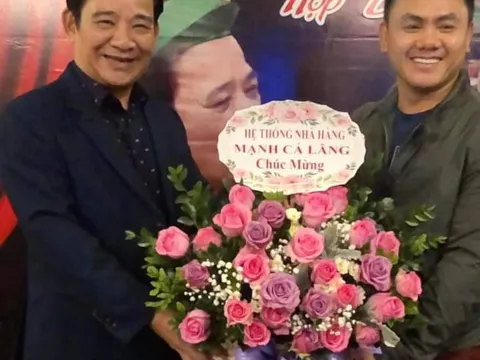 Đặng Đình Mạnh sau rau củ quả, đến lượt giải cứu gà đồi Hải Dương 55.000 đồng/kg