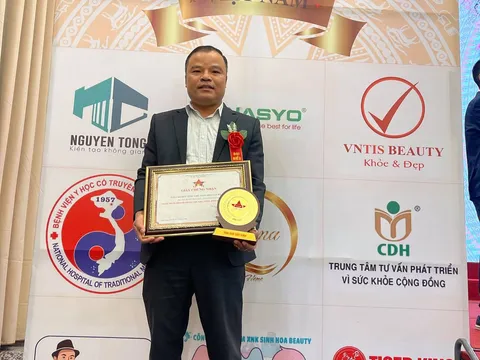 Cao Đức Vịnh, nghệ nhân yêu hoa lan và tấm lòng nhân ái giàu tinh yêu thương