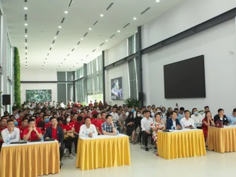 Newstarland “cháy hết mình” tại kick off “Vươn xa bứt phá – Siêu sale hội tụ” dự án Anlac Green Symphony