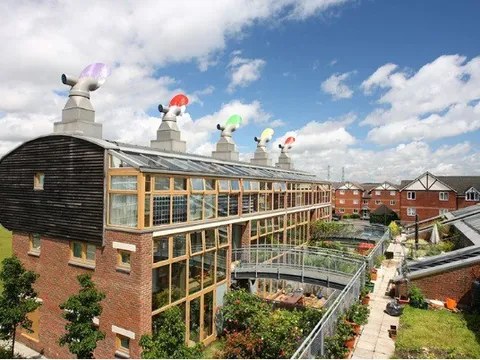 NGÔI LÀNG XANH TẠI XỨ SỞ SƯƠNG MÙ.