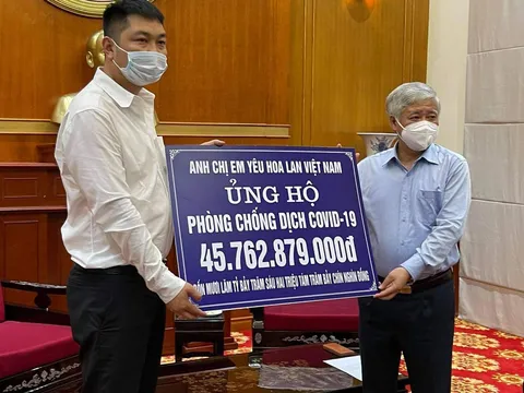 Gây quỹ Ủng hộ hơn 40 tỷ đồng gửi tới Ủy ban Trung ương MTTQ Việt Nam gây quỹ phòng chống dịch