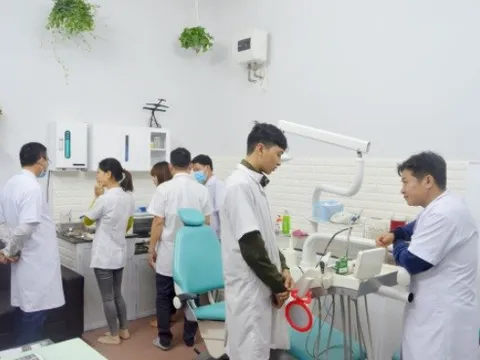 Theo đuổi ngành Y sỹ Răng - Hàm - Mặt : Địa vị và cơ hội nghề nghiệp trong tương lai